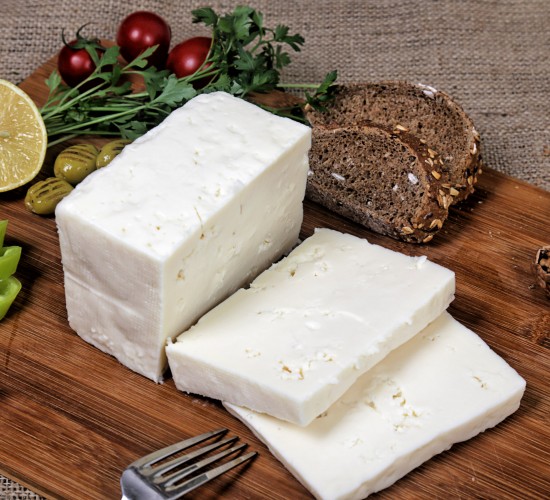 Ezine Klasik Koyun Beyaz Peynir 650 gr - 300 TL ve üzeri alışverişte 112,38 TL